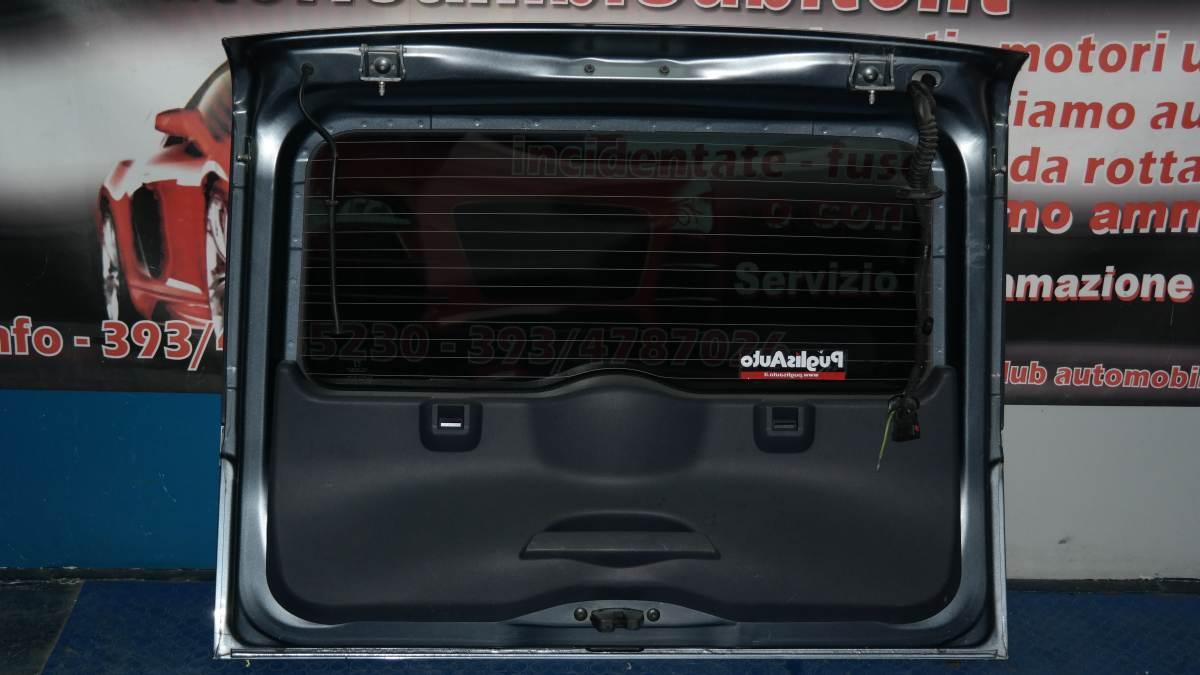 Peugeot 1007 dal 2004 al 2012 portellone posteriore