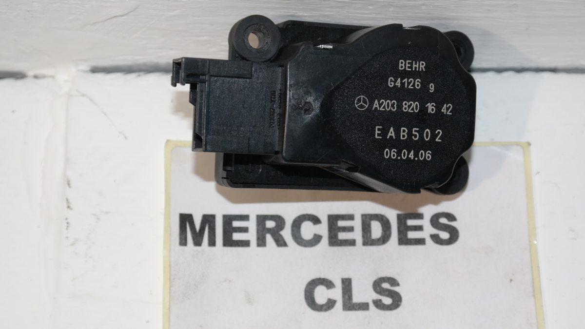 Mercedes cls 320 a2038201642 / eab502 motorino stufa