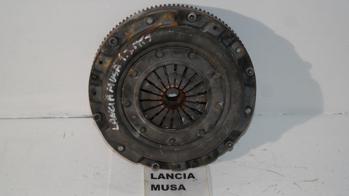 Lancia musa 1300 mtjet dal 2004 al 2007 volano