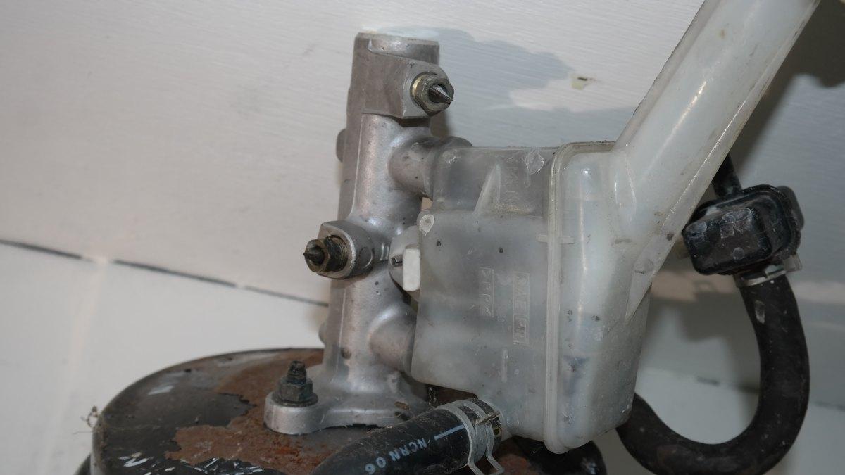 NISSAN X-TRAIL POMPA FRENO E SERVOFRENO 9h06a 6517