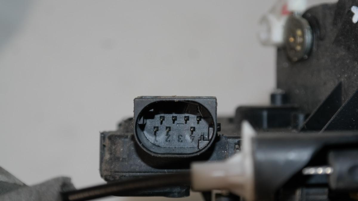 Bmw 320 dal 1998 al 2003 chiusura porta posteriore sx