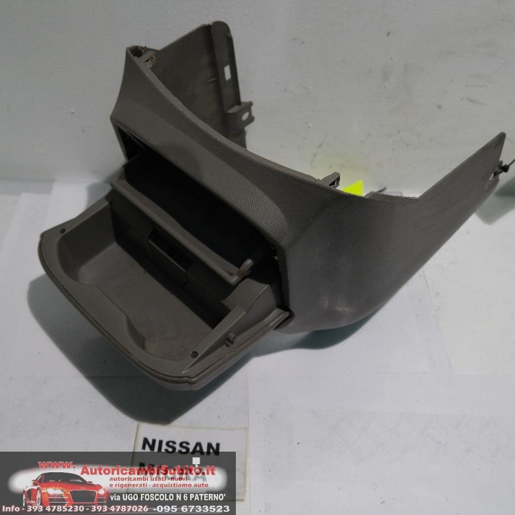 Nissan micra dal 2003 al 2008 portabicchieri
