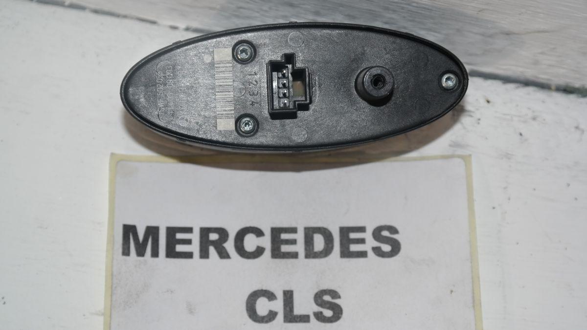 Mercedes cls dal 2004 al 2009 pulsante alzavetro