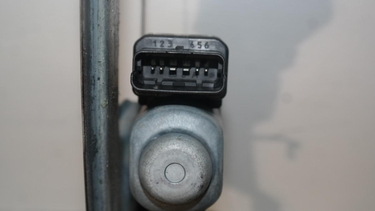 Renault scenic dal 2003 al 2008 alzavetro elettrico ant dx