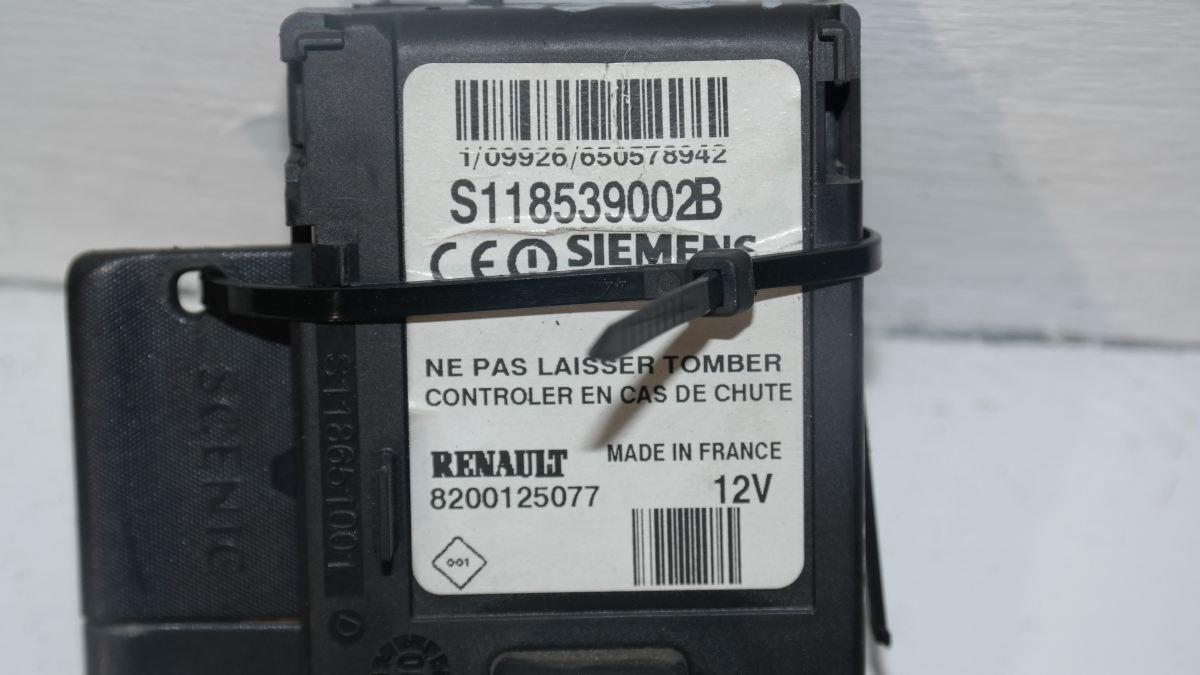 RENAULT SCENIC 2a SERIE S118539002B PORTASCHEDA