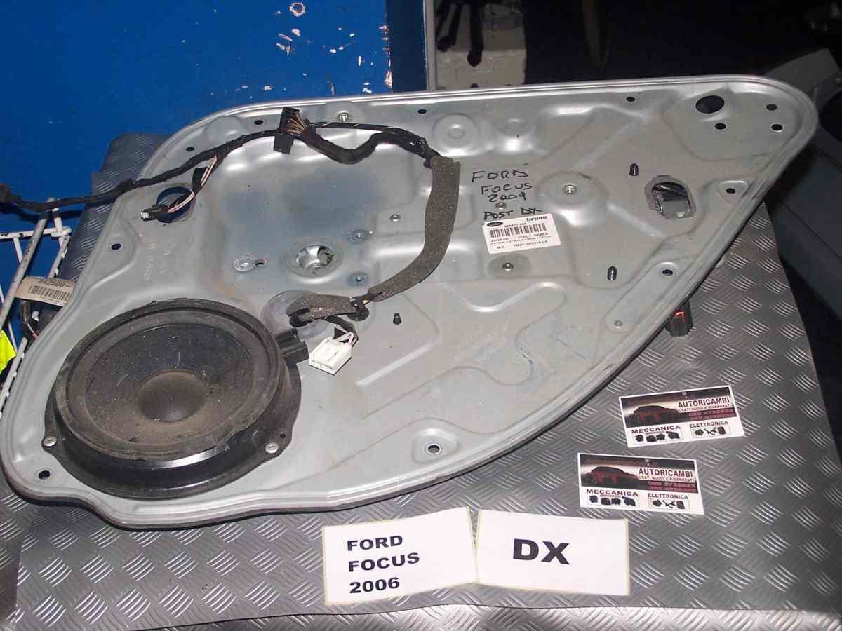 Ford focus dal 2008 al 2010 pannello alzavetro posteriore dx