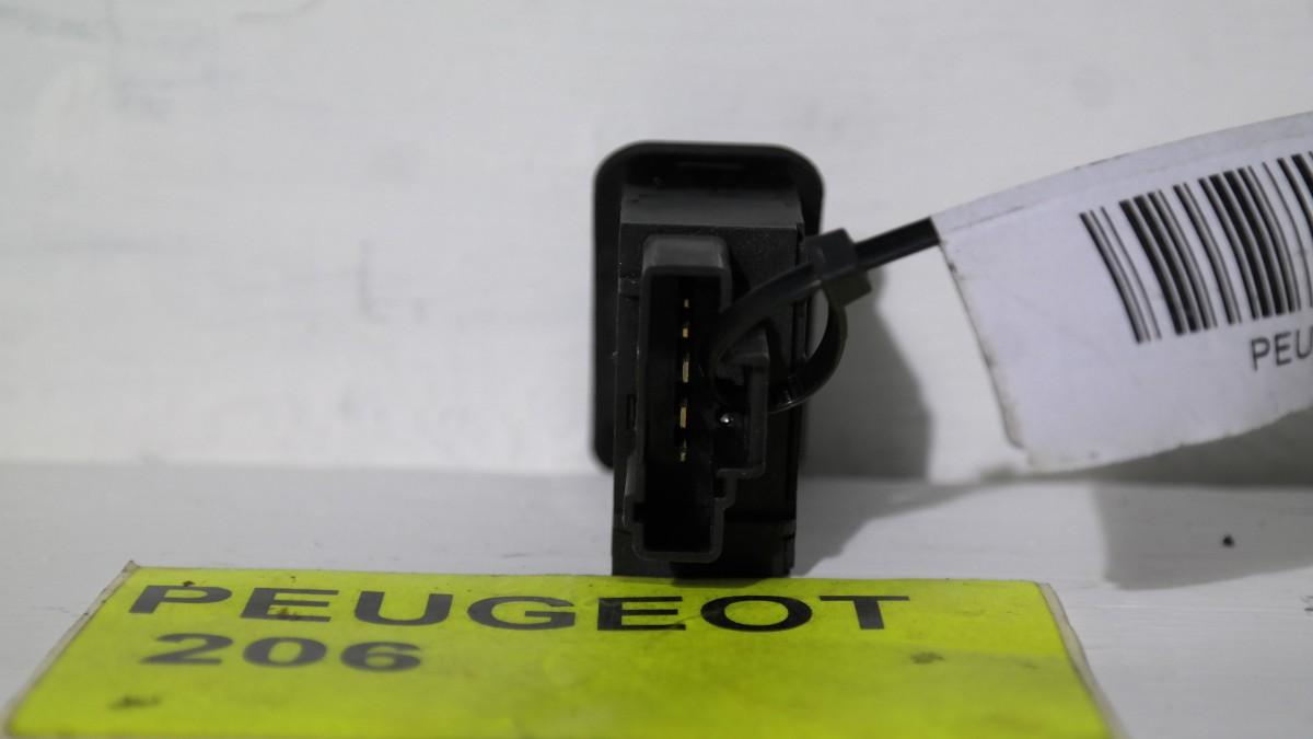 Peugeot 206 dal 2003 al 2007 pulsante regolaggio luci