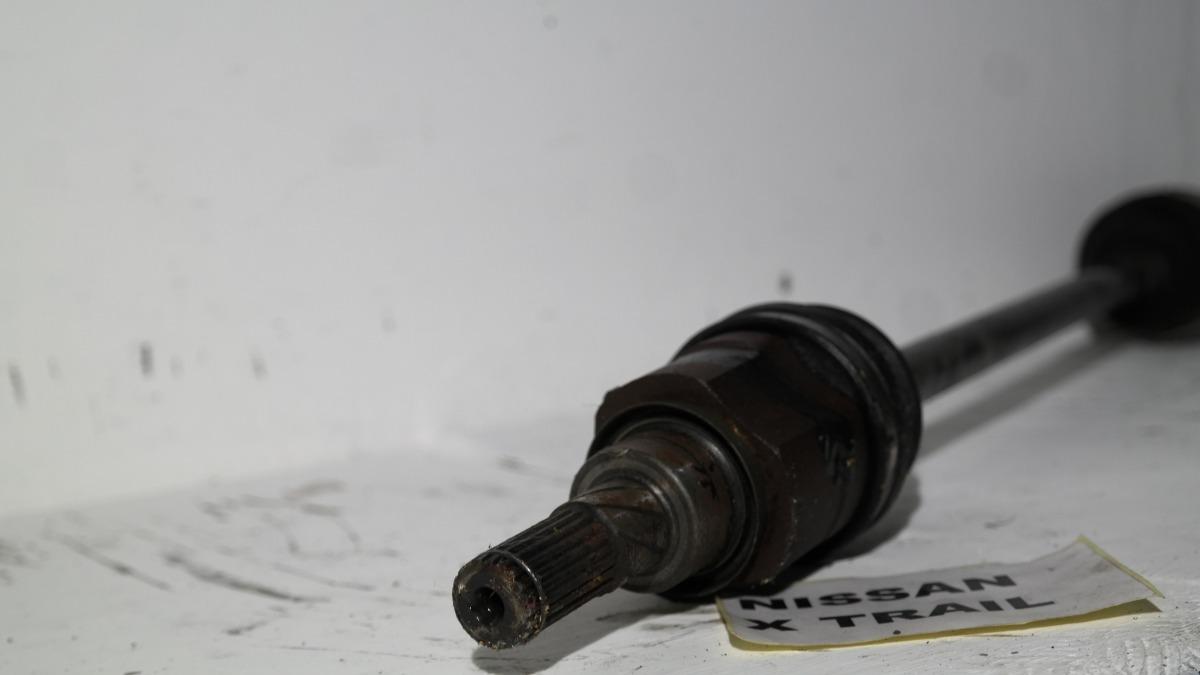 Nissan x-trail dal 2001 al 2006 semiasse lungo posteriore