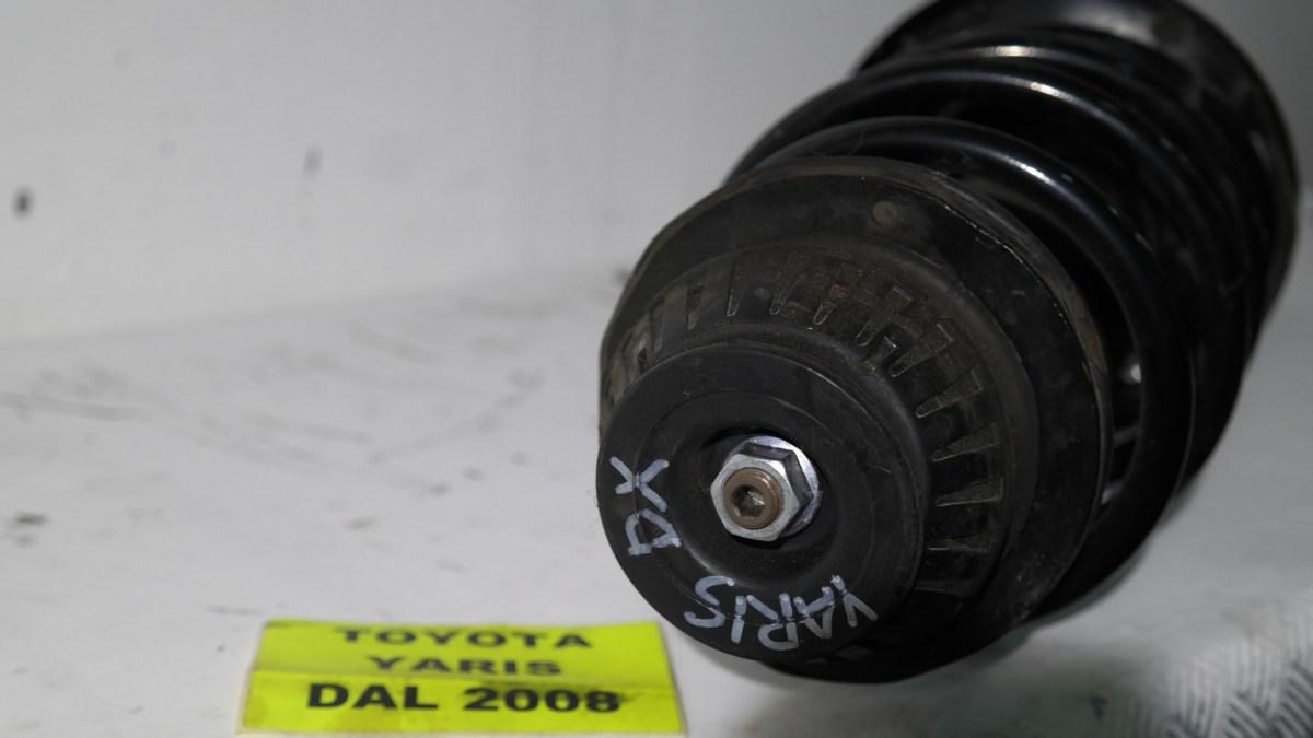 Toyota yaris dal 2006 al 2011 ammortizzatore