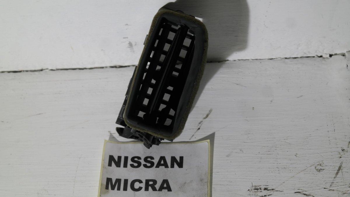 Nissan micra dal 2003 al 2008 bocchettone ariatore