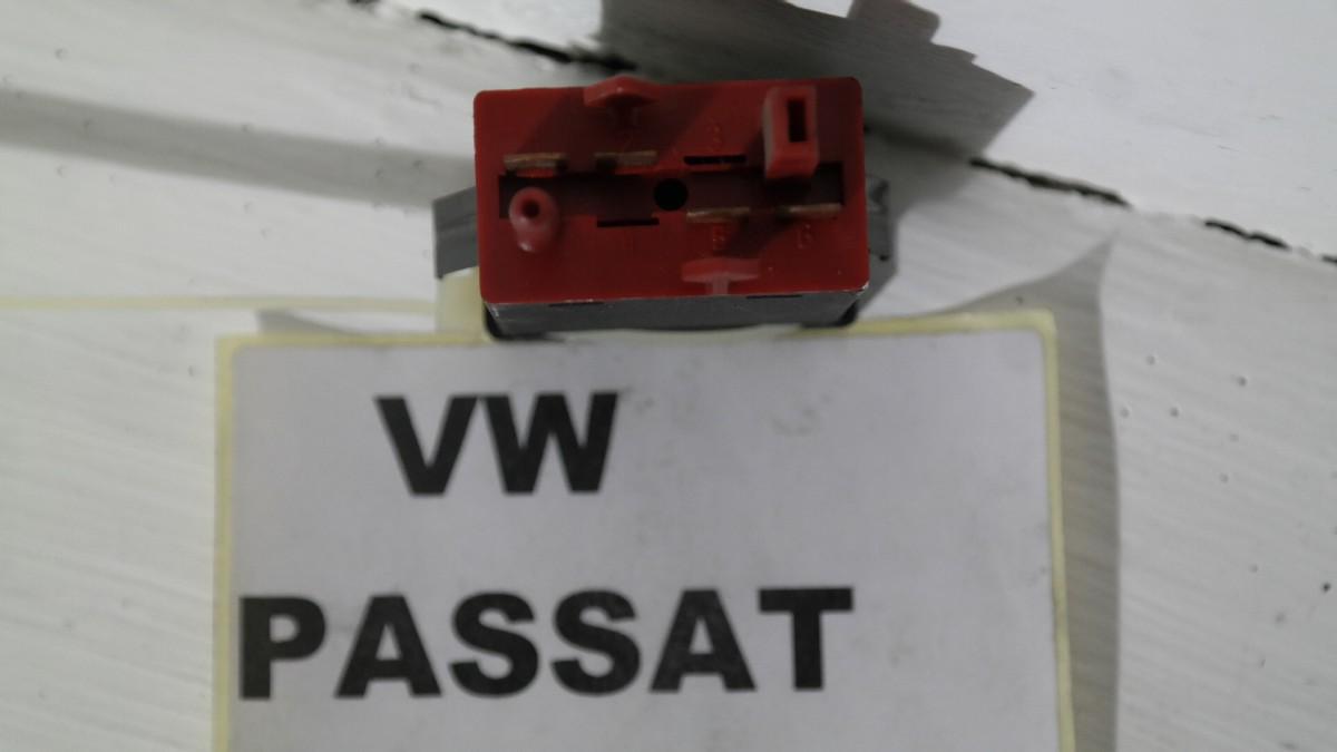 Vw passat dal 1997 al 2000 3b0927133a pulsante asr
