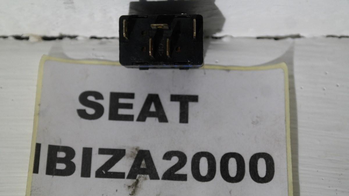 Seat ibiza dal 1998 al 2001 pulsante alzavetro
