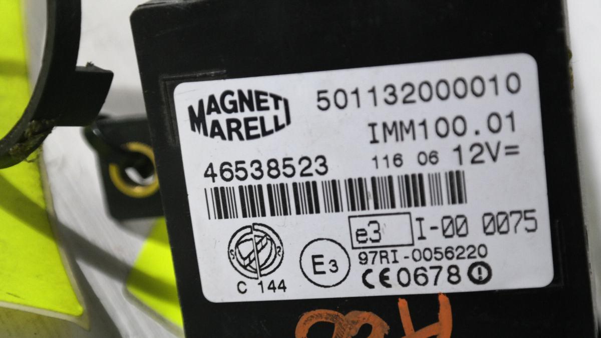 501132000010 FIAT MULTIPLA 2a SERIE ANTENNINO CHIAVE