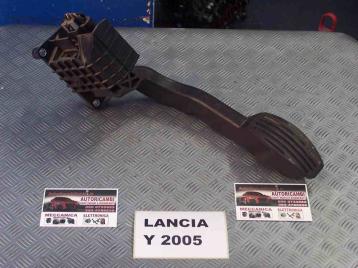 Lancia y dal 2004 al 2010 32304a pedale acceleratore