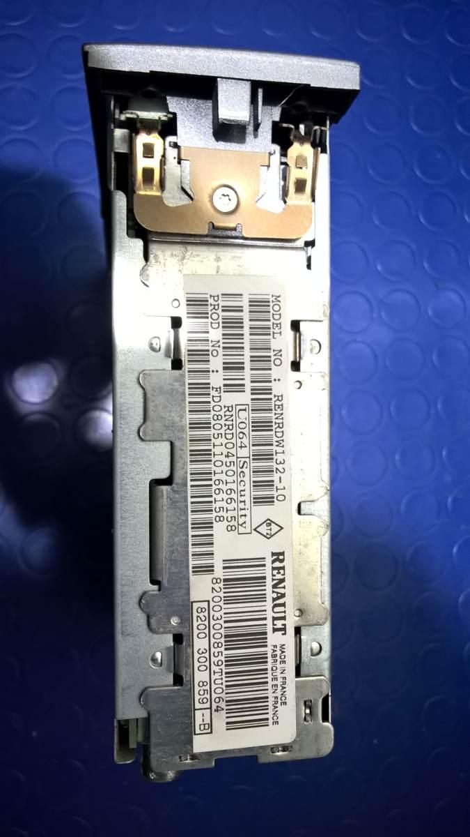 AUTORADIO DA SCODIFICARE RENAULT SCENIC 2005 8200300859<br />
